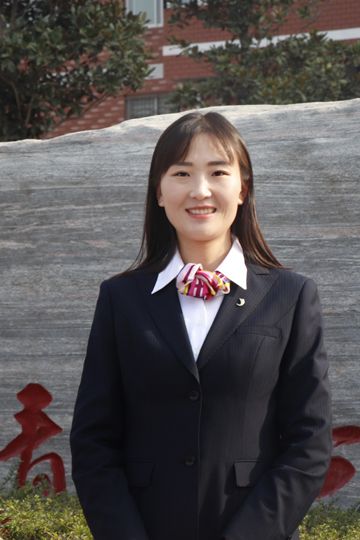杨飞云